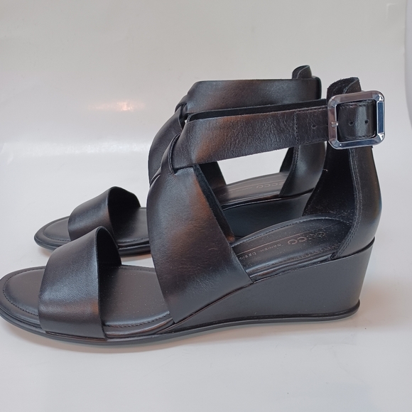 Ecco Wedge Sandals Black Leather Open Toe Ankle Strap Heels Shape 35 Womens 8 - Picture 9 of 16
